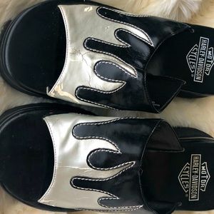 Vintage Harley Davidson platforms